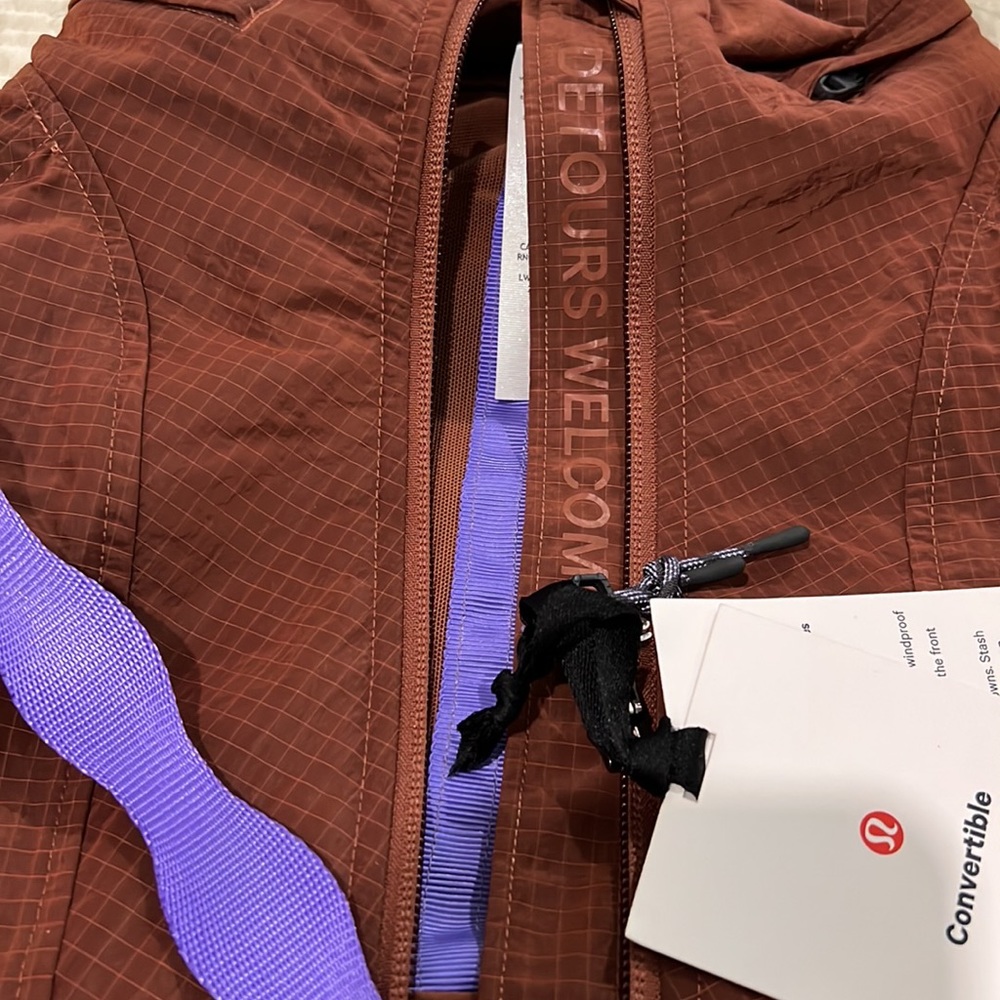 Lululemon jacket - Picture 10 of 15